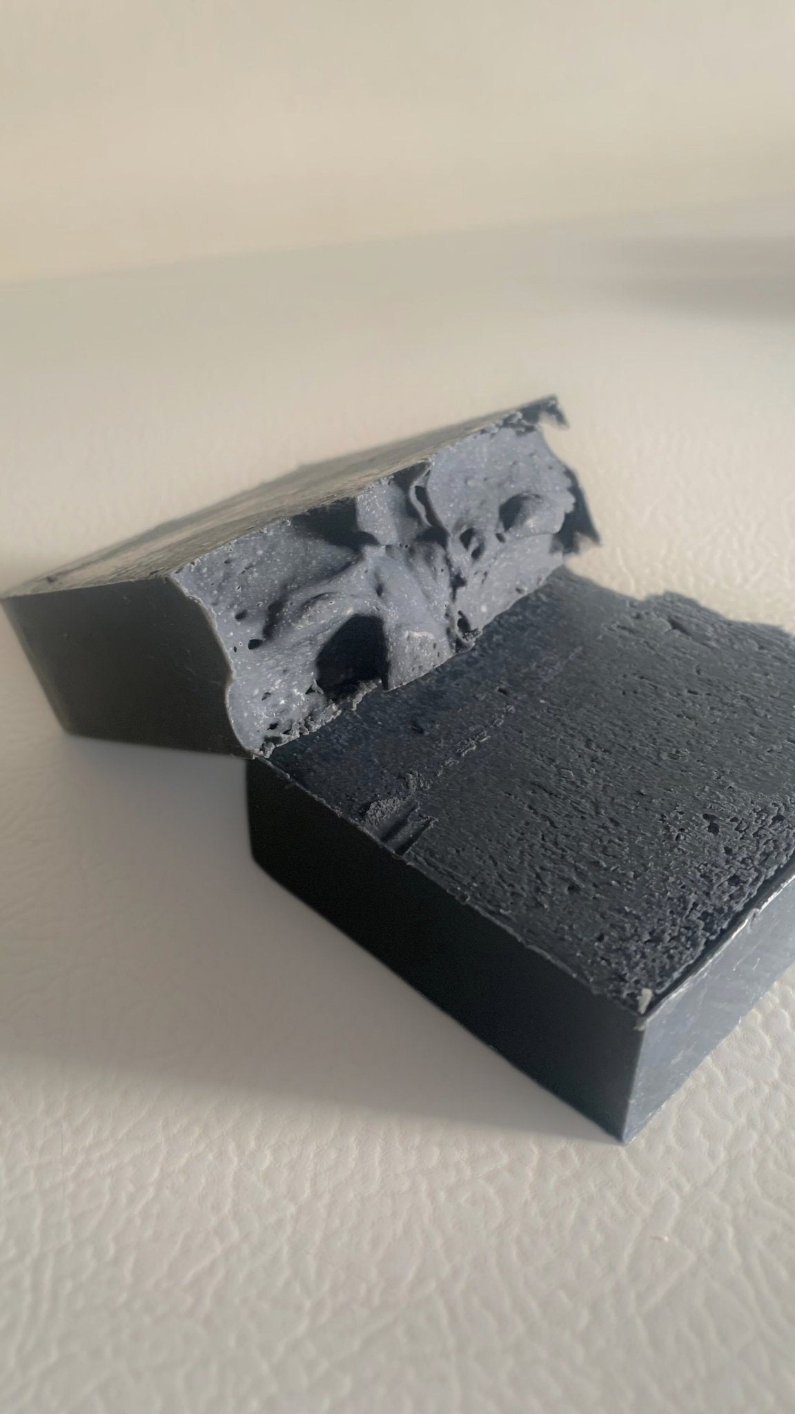 Midnight Mint Detox – Clarifying Charcoal Facial Bar - Living Generationally